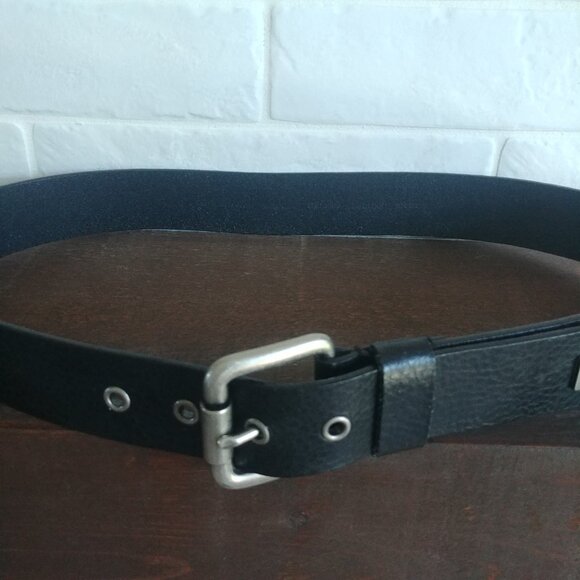 Calvin Klein genuine leather black belt silver buckle Medium - Picture 3 of 13